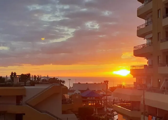 In Ocean Park, Costa Adeje, Tenerife * Адехе