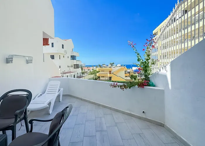 In Ocean Park, Costa Adeje, Tenerife Апартаменты Адехе